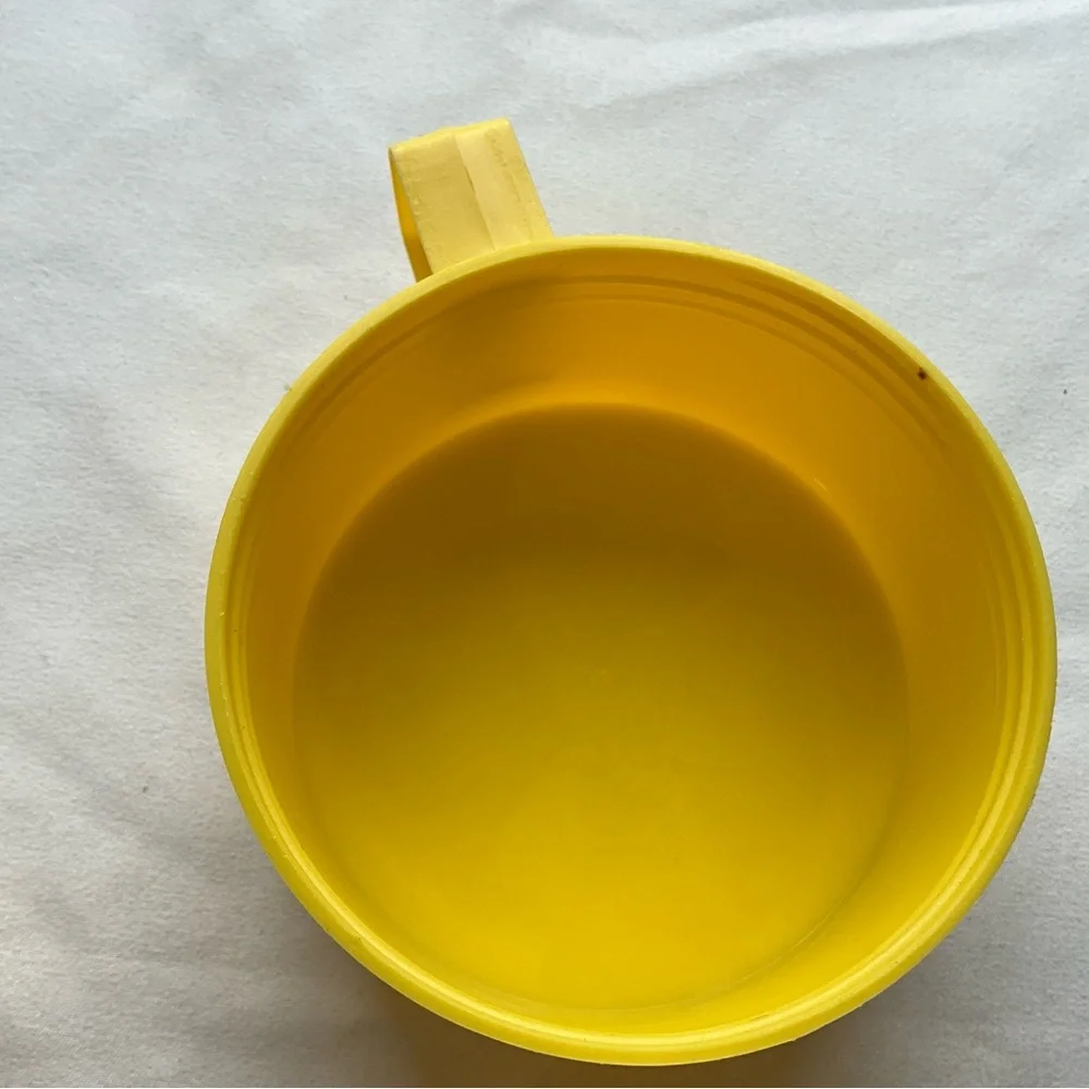 Vintage 1982 Randi Enterprise Child’s Train Thermos Yellow Top Jyudung